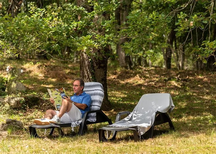 مكان تخييم La Serre Aigues-Vives (Ariege)