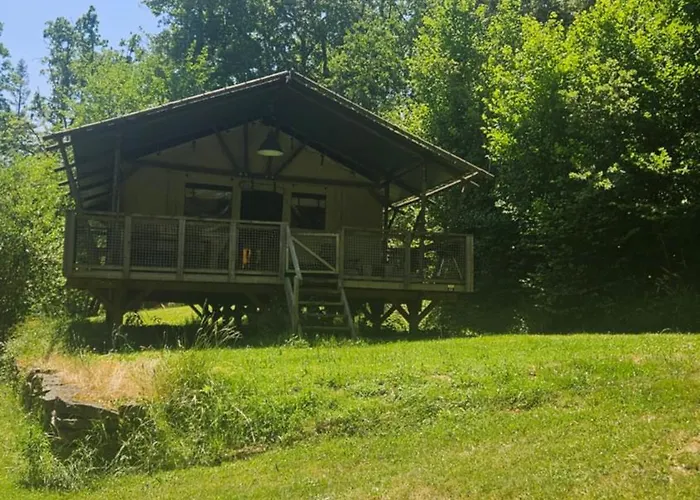 مكان تخييم La Serre