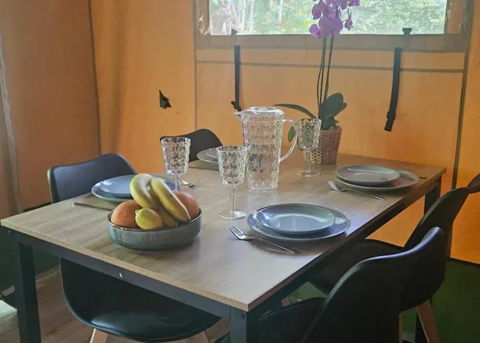 مكان تخييم La Serre